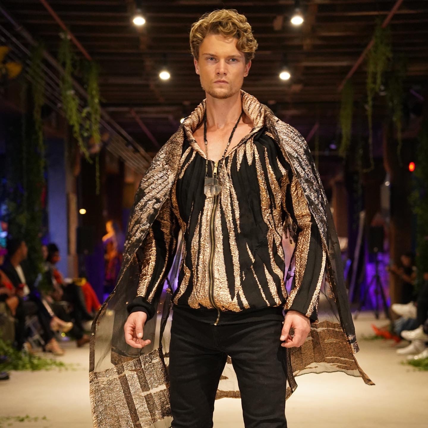 Gawdy Unisex Kimono